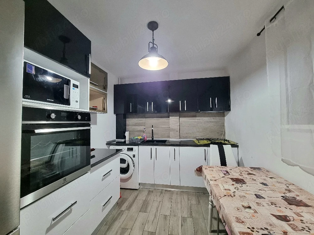 Chirie apartament 2 camere, ultracentral, Magheru, Oradea
