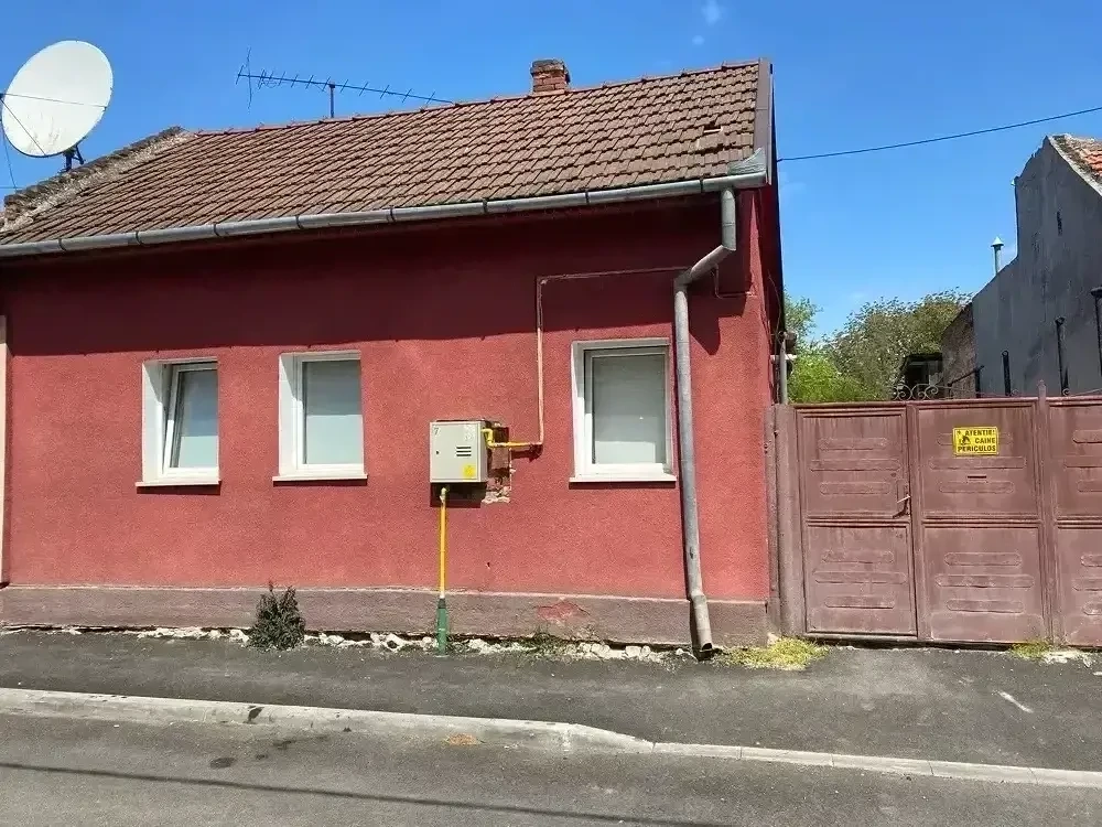 Vând casă 