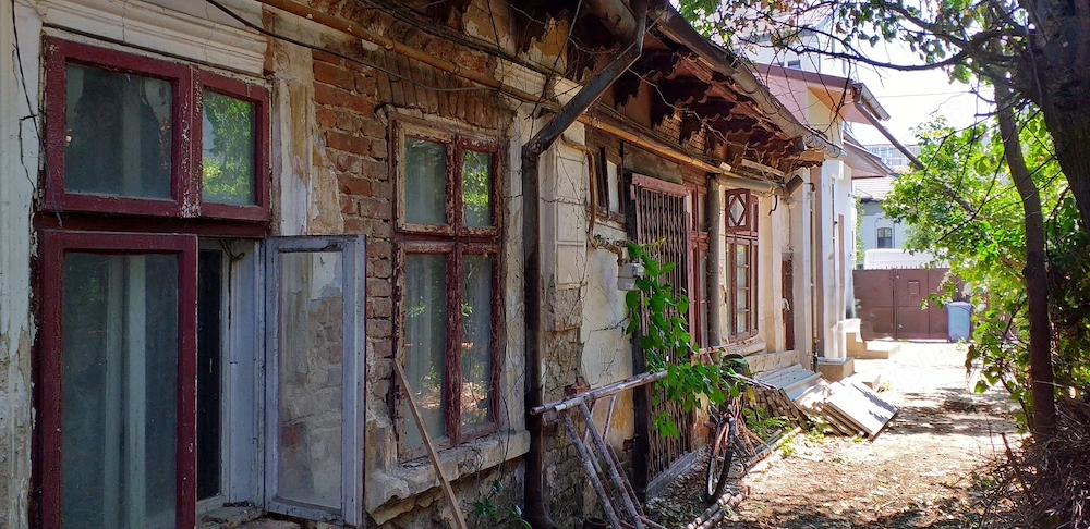 Vând casă veche PARTICULAR