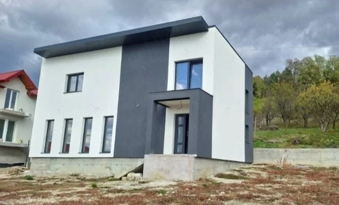 Casa noua 2025 de vanzare