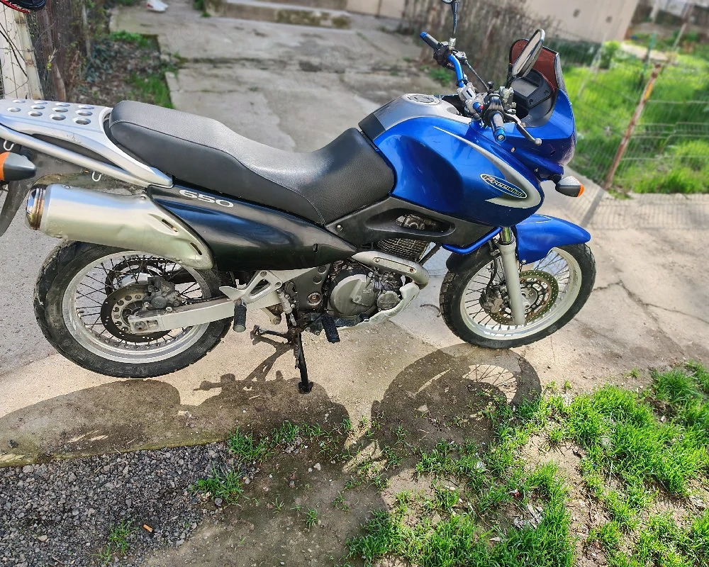 Suzuki freewind 650 A2