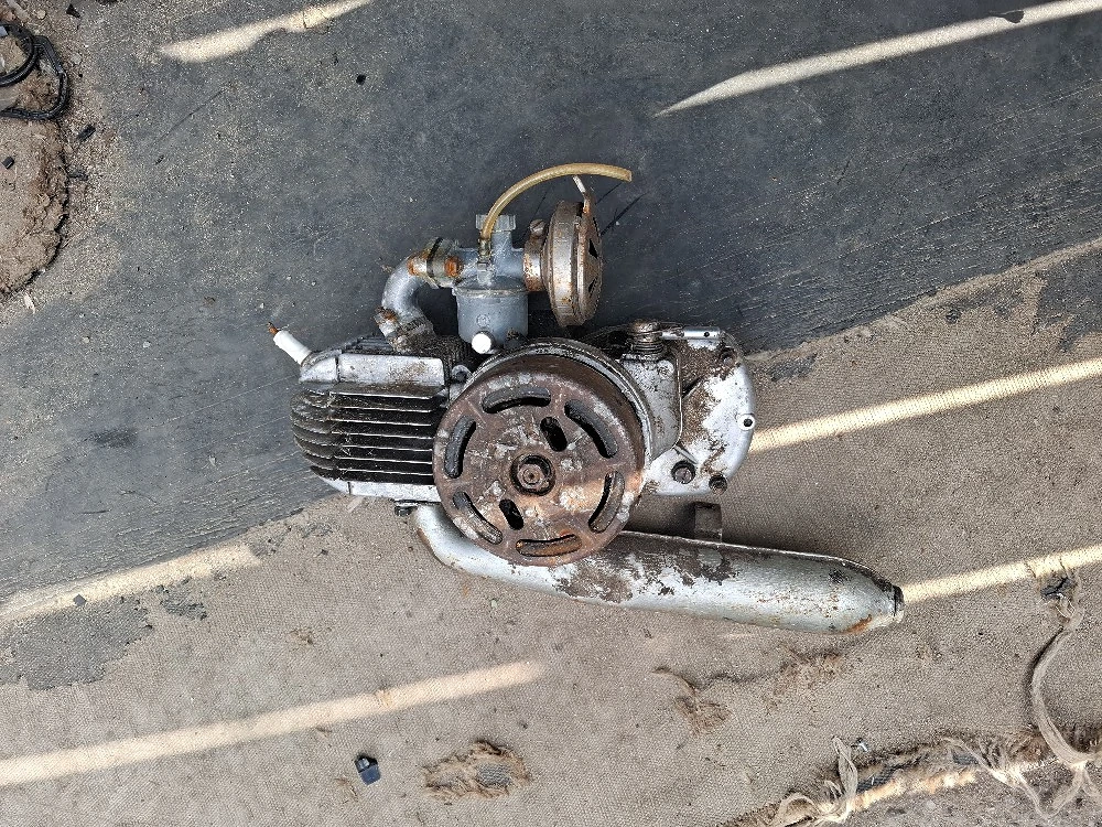 Motor 49cc bicicletă complet, compresie bună   pentru proiect   montaj