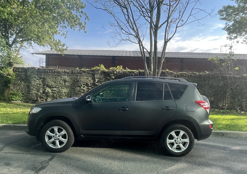 Toyota RAV4 2011 4x4  2.2  150 CP Executive Piele 