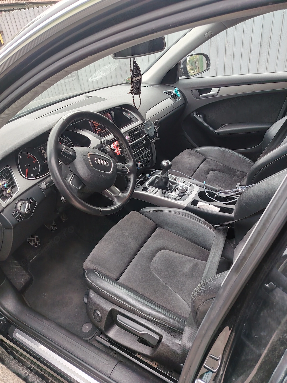 Vând Audi A4 5500 euro negociabil