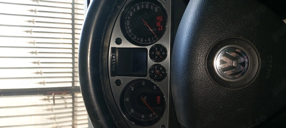 Dezmembrez  vw pasat b6 confort line variant din 2006 motor 2000tdi 