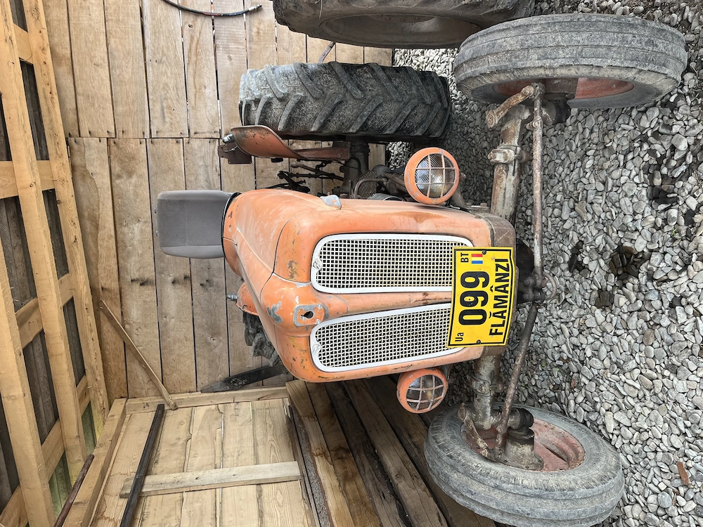 Tractor Fiat 411 