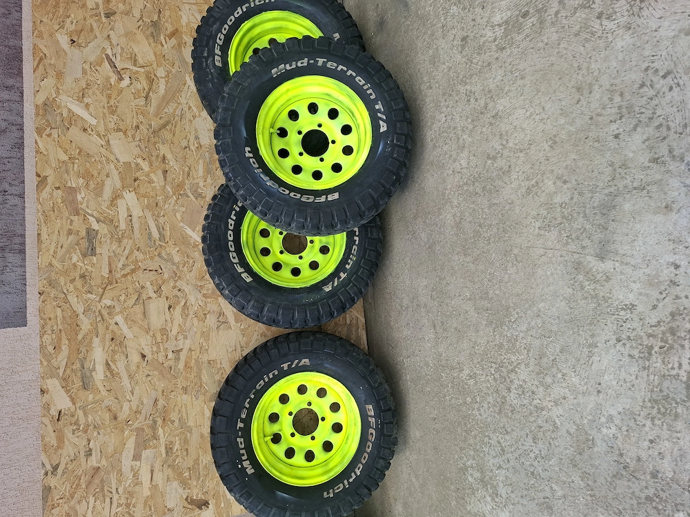 Roti Suzuki Vitara 235/75/15