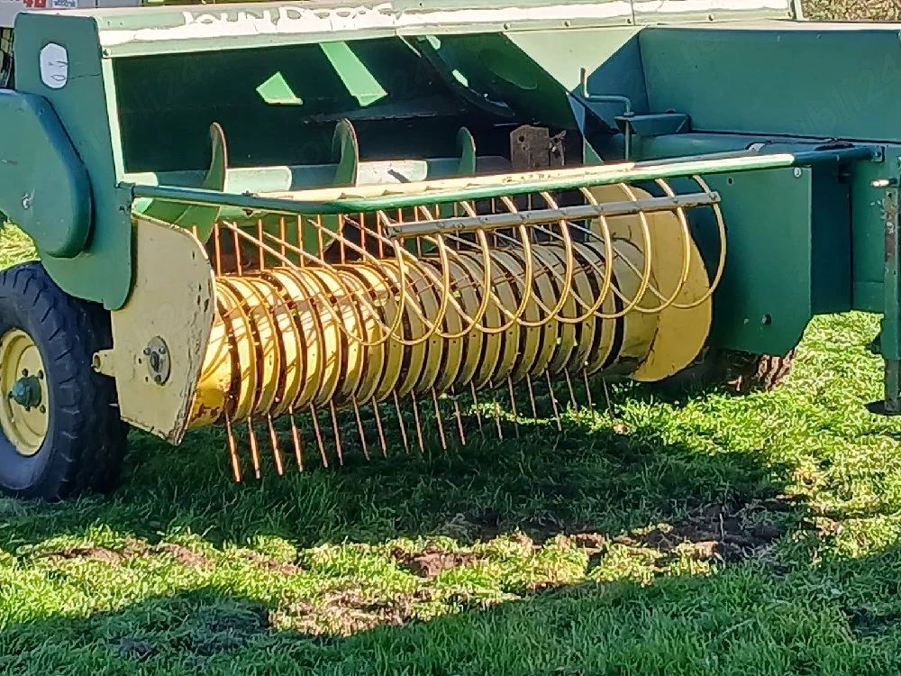 Presa John Deere 332