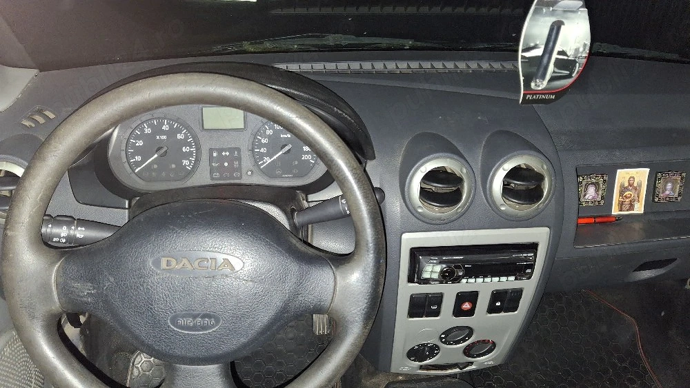 Logan 2007 motor 1.4 benzină roată de rezervă semnalizări tot merge subwoofer conectat radio 