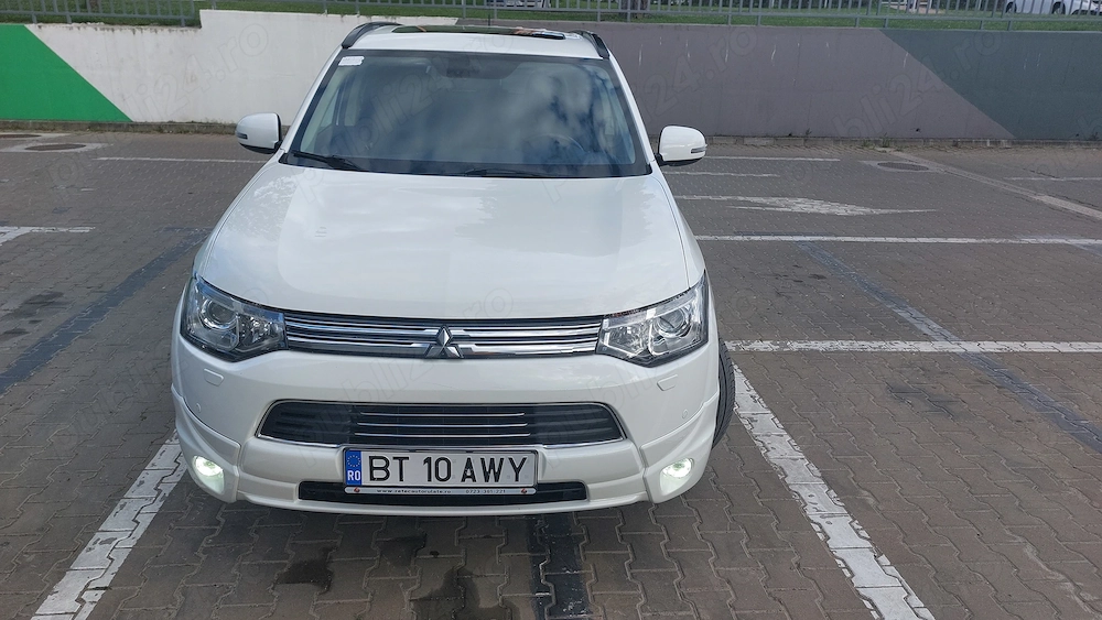 Mitsubishi Outlander 2.0 benzină phev 