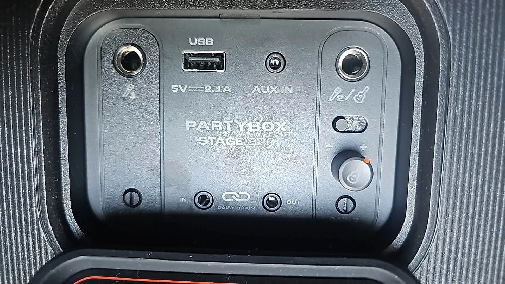 jbl partbox 320