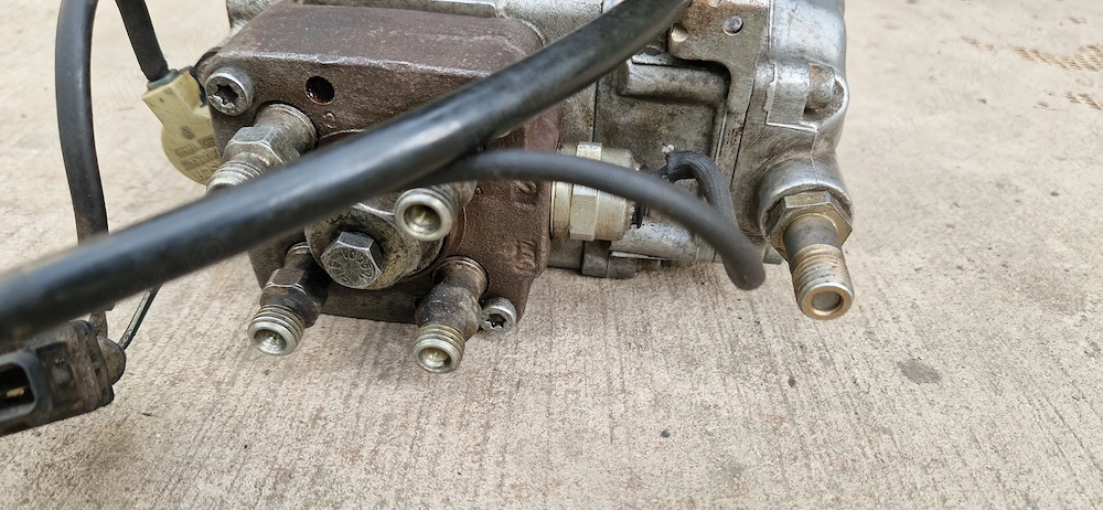 Pompă injecție Bosch cu seria 0 460 414 982, specifice diverselor motoare diesel de 1.9L