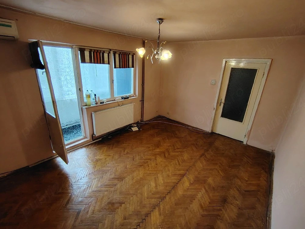 Apartament 2 Camere, Etaj 1, Bd. Cetății + Boxă CF (Comision 0%)