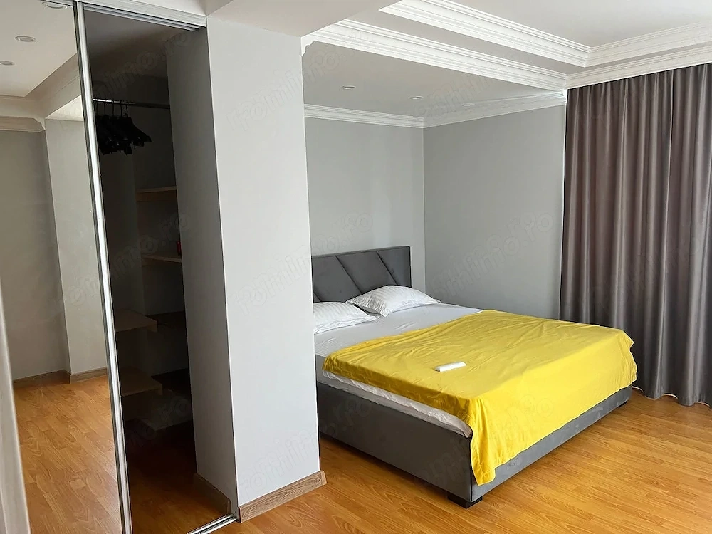 Garsoniera  zona Lujerului