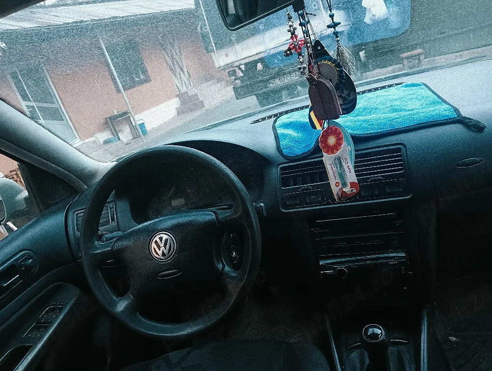 Vând sau schimb Volskwagen Bora  