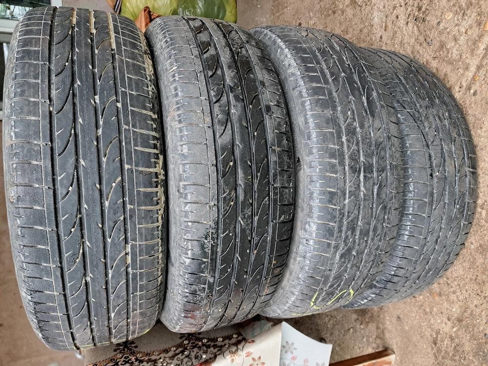 Anvelope vara 215/65/16