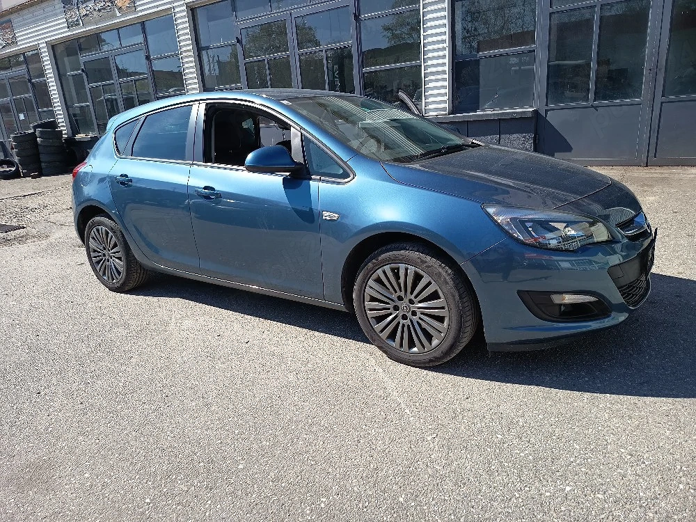 Opel Astra J 1.4 Benzină 2015