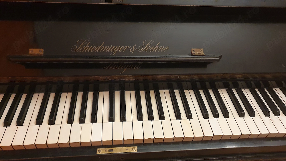 Pianina Schiedmayer & Soehne, Stuttgard