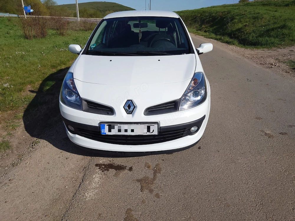 Vând Renault clio