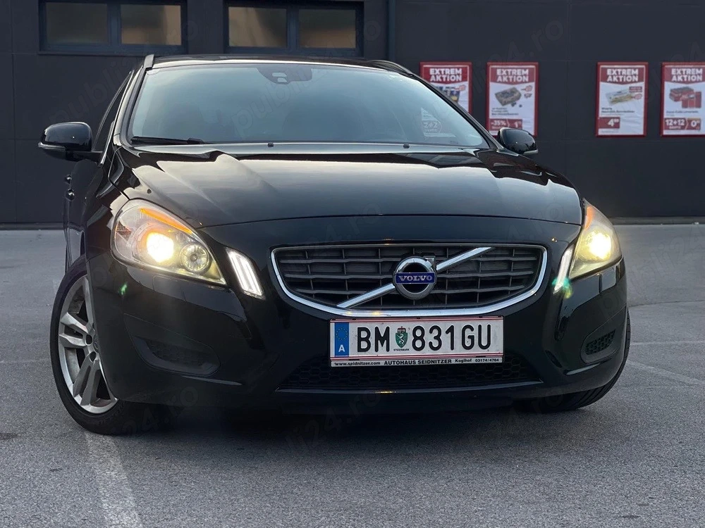 Vind volvo v60 diesel 2012 pret avantajos