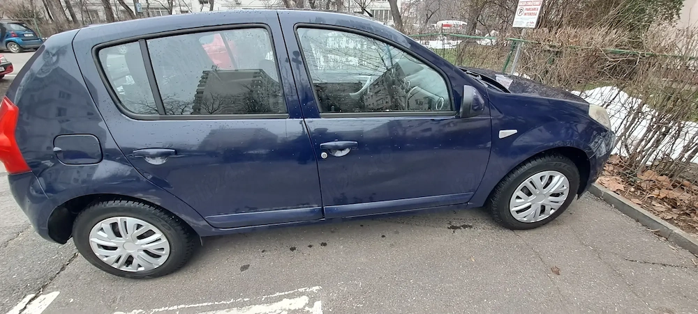 Vând Dacia Sandero an 2012