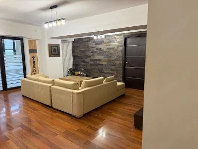 de vanzare apartament 4 camere , 115 mp, Unirii Nord,