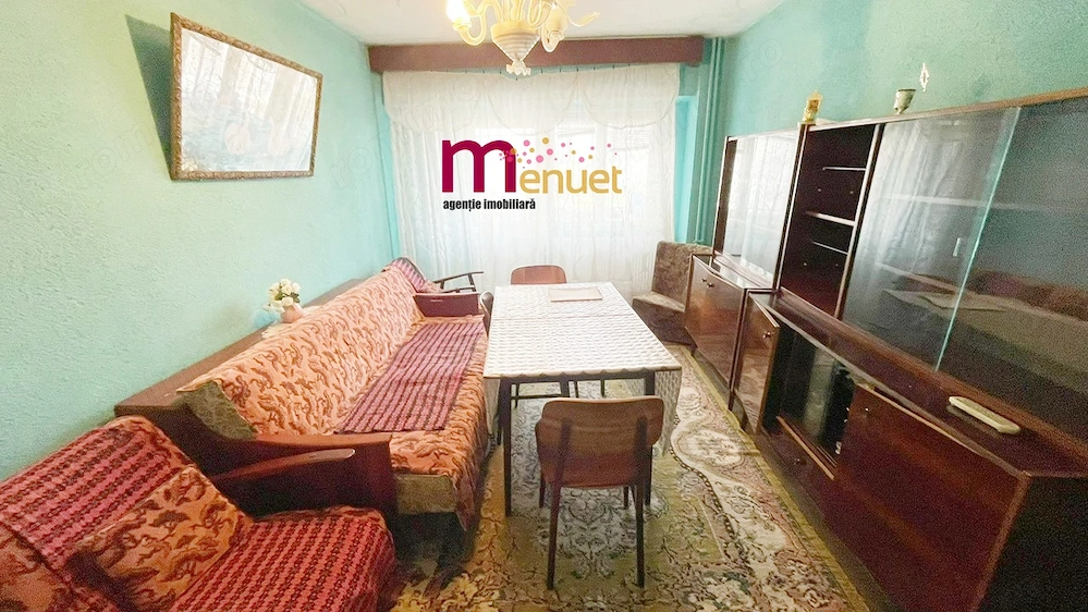 Apartament 4 camere,str.1848,etaj 2