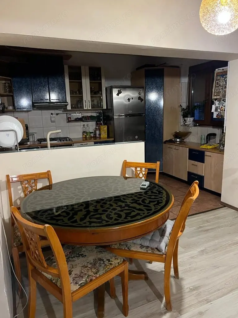 De inchiriat apartament cu 3 camere, str. Anghel Saligny, 450 euro