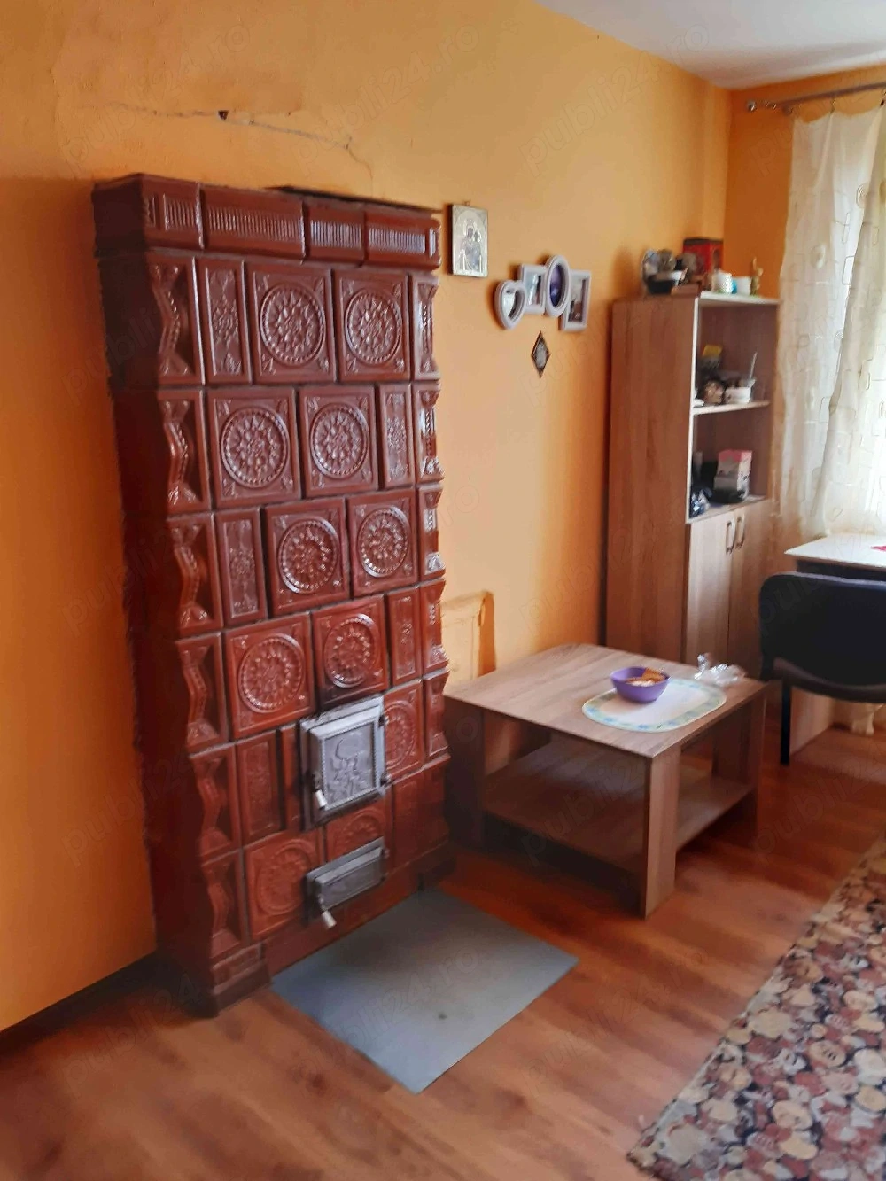  vand casa cu gradina mare cu pomi