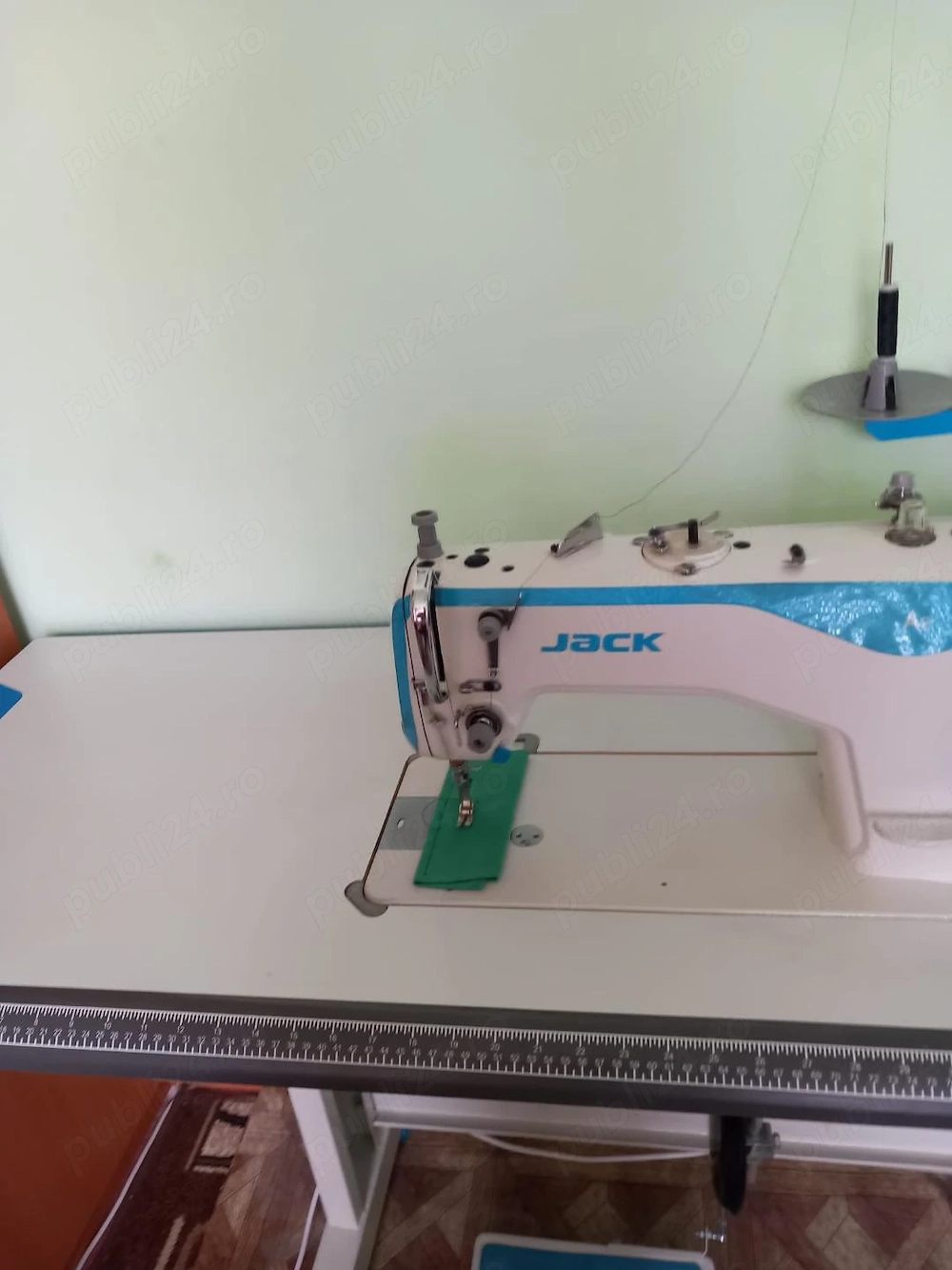 VAND masina de cusut  industriala   JACK IN STARE noua 2200 ron maricica   brasov