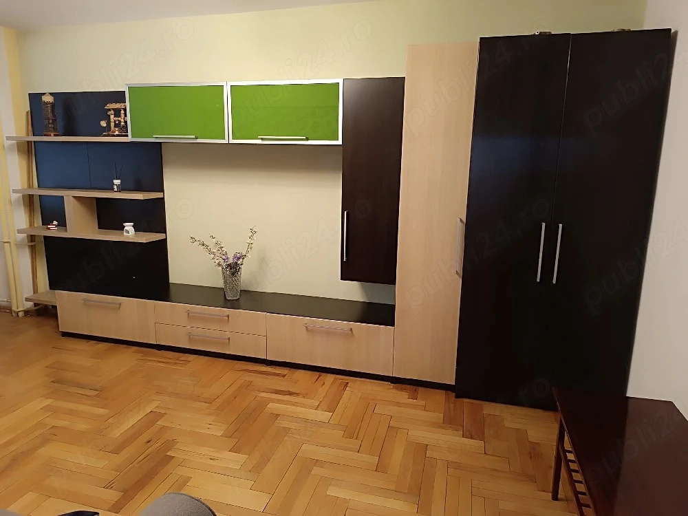 Închiriez apartament cu 2 camere bulevardul Dacia