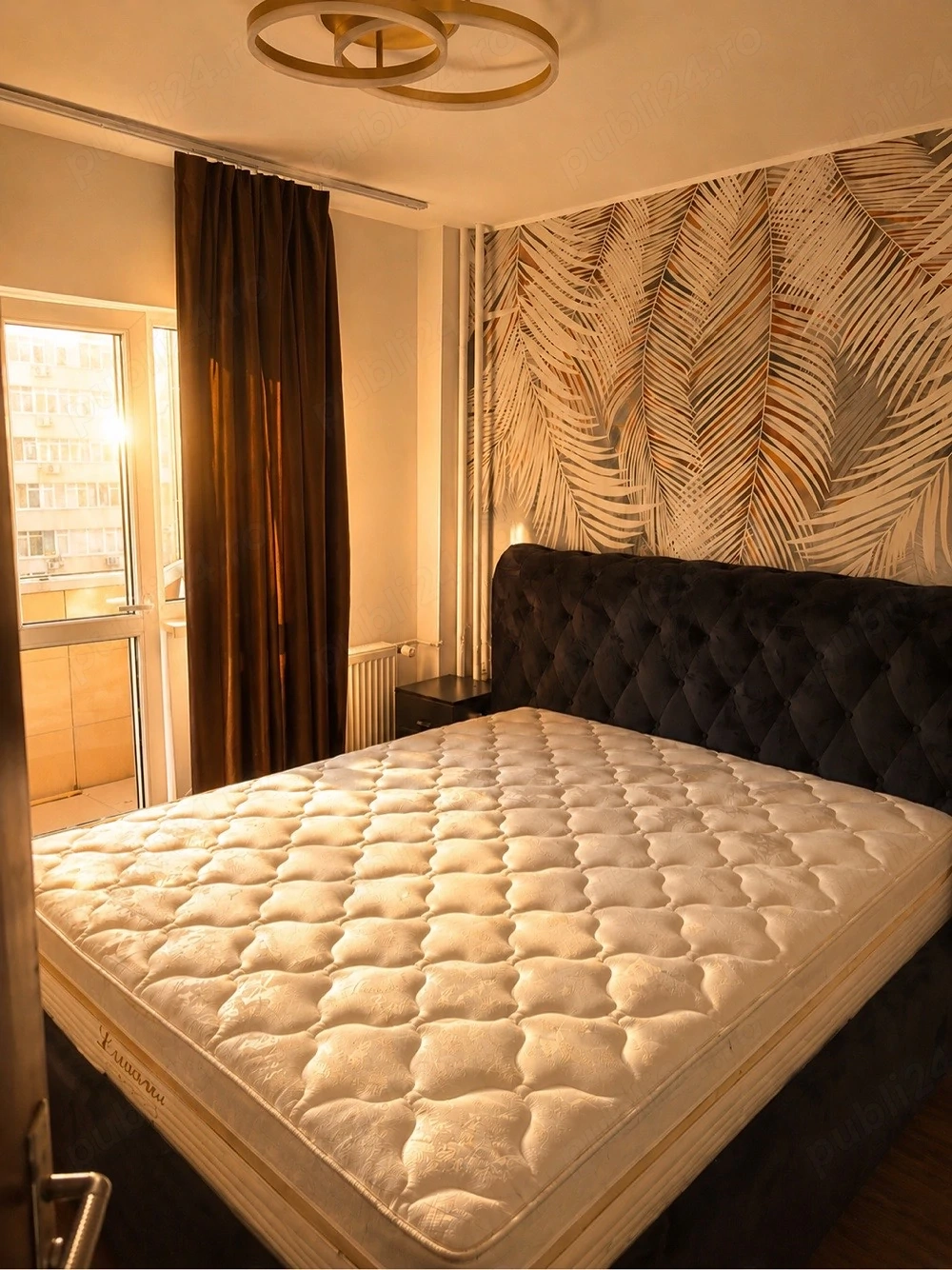Vand apartament 2 camere metrou obor in fata blocului
