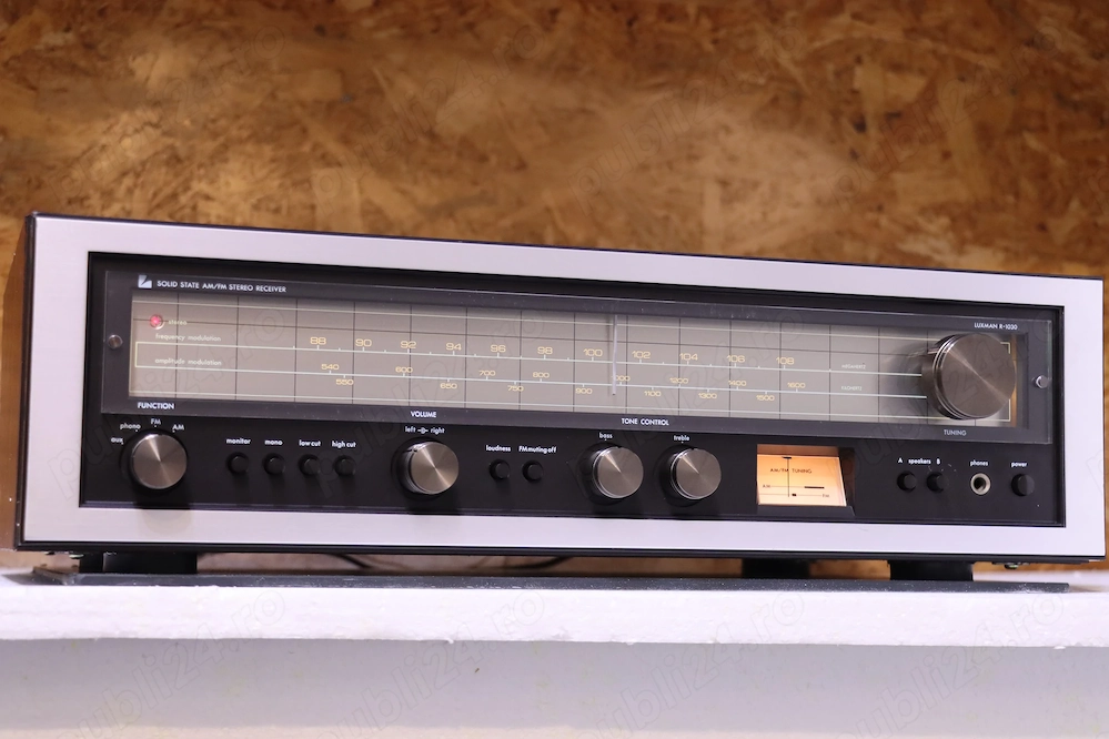 Amplificator Tuner Luxman,2x45W(R-1030).