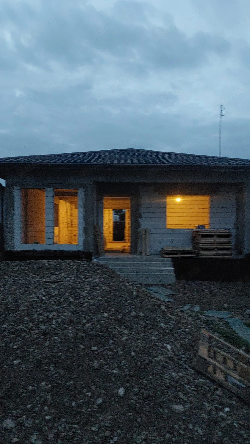 Casa de vânzare la roșu Strejnic Prahova 