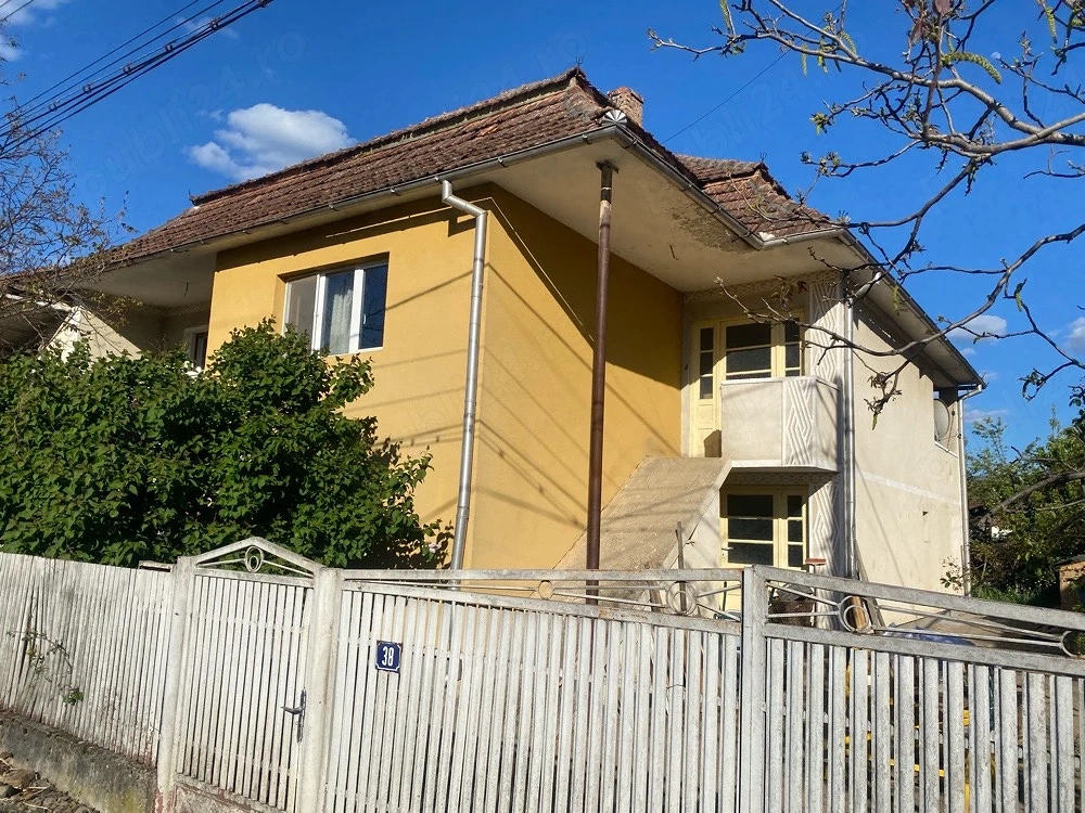 Casa de vanzare 