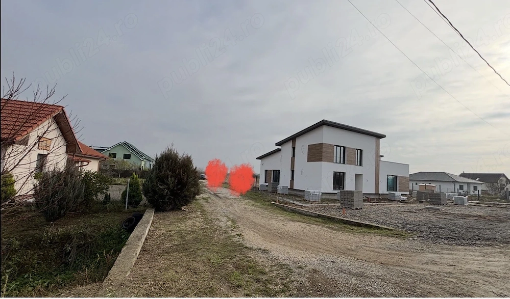 Vând teren în Lazuri