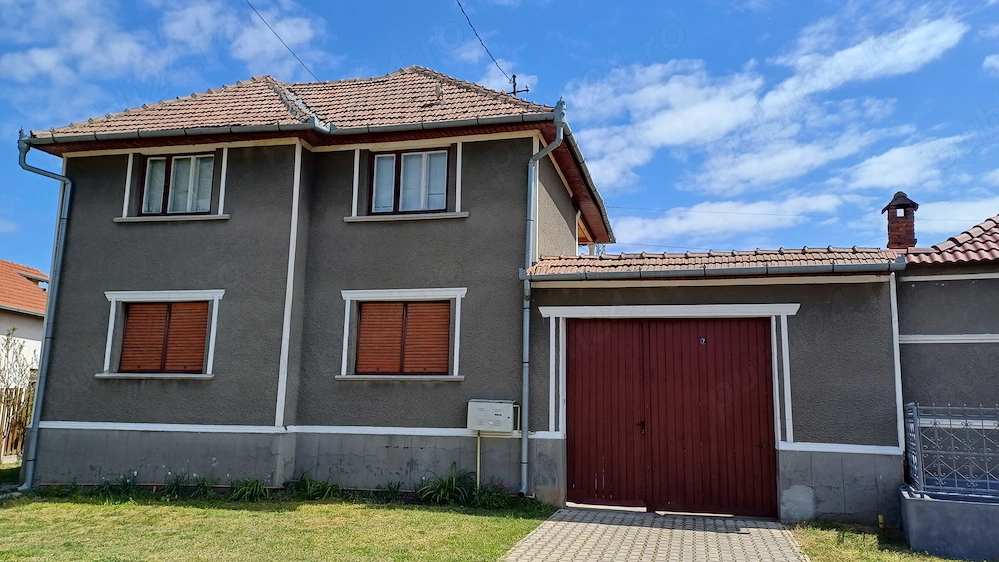 Casa de vanzare în Vinerea (Cugir)