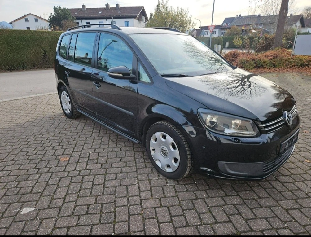VW Touran 1.6 tdi , 2010 , euro5 , Climă , Navigatie , Pilot   BlueMotion tehnologi 