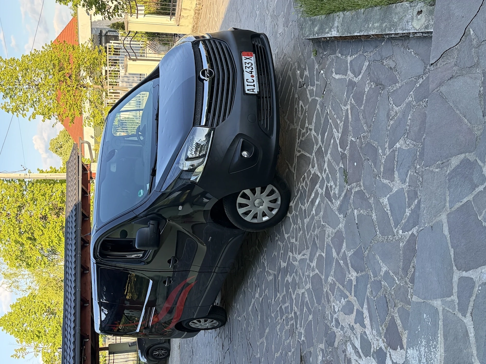 De vanzare opel vivaro 1.6 diesel biturbo 140 PS 