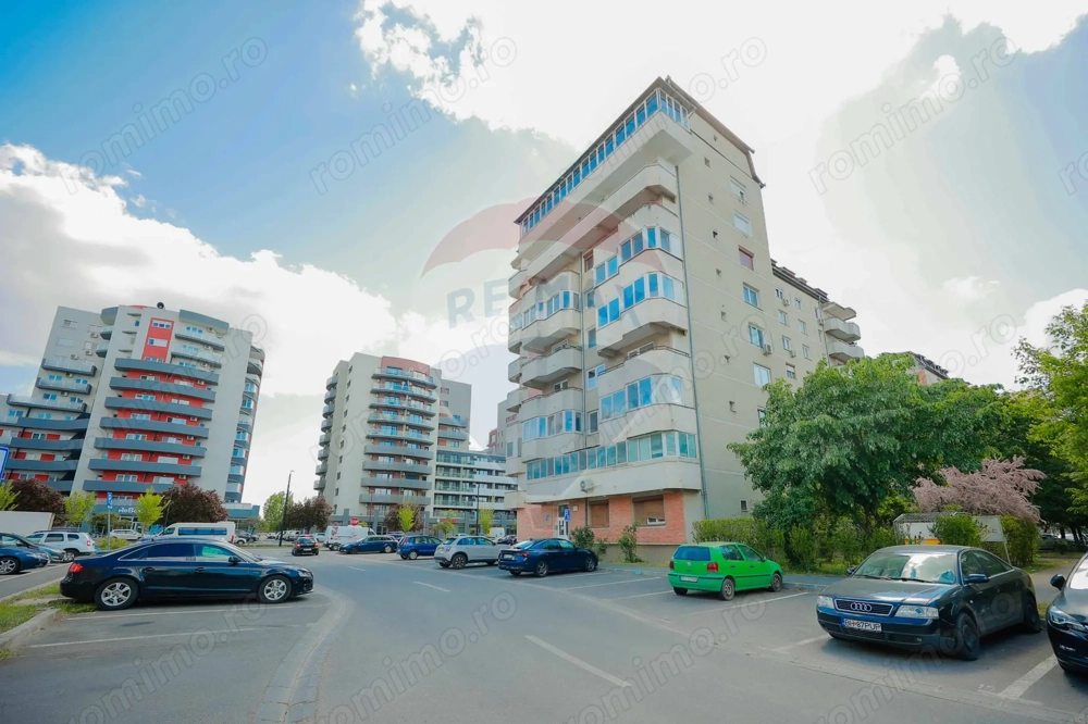 Apartament cu 3 camere de vânzare în zona Calea Aradului