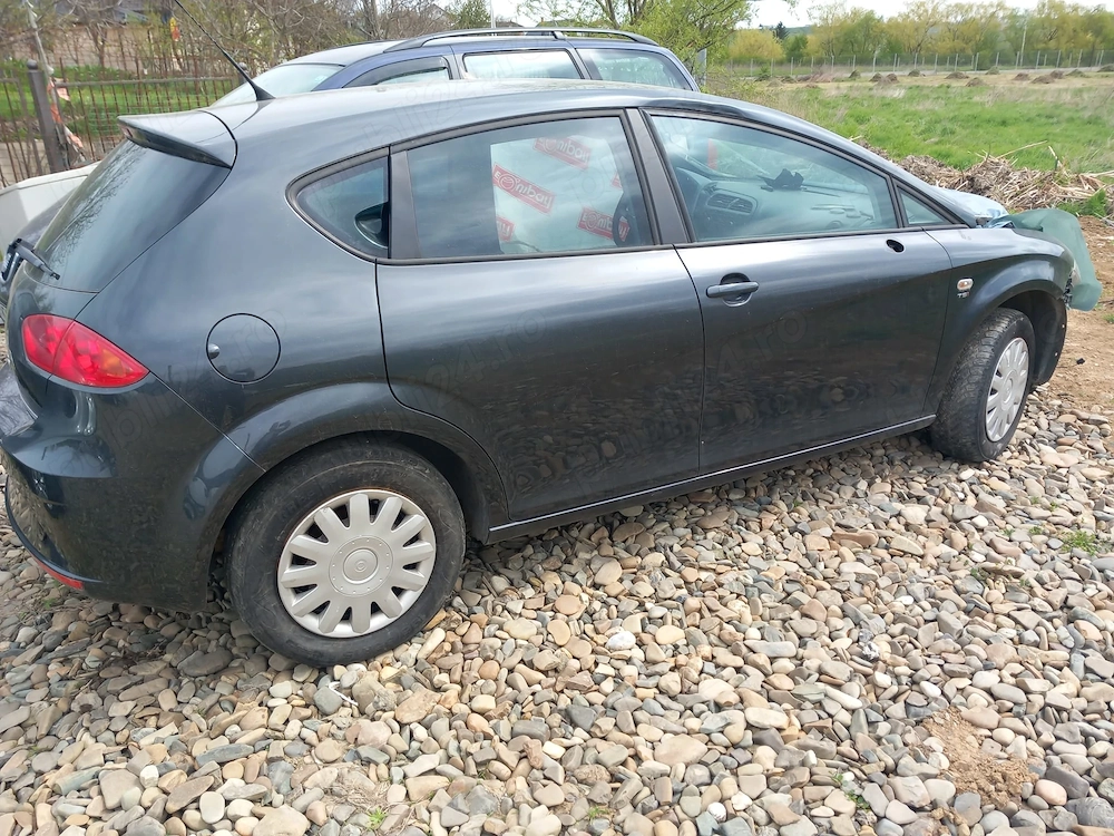Dezmembrez Seat Leon 2011. Motor 1.2 benzina tsi