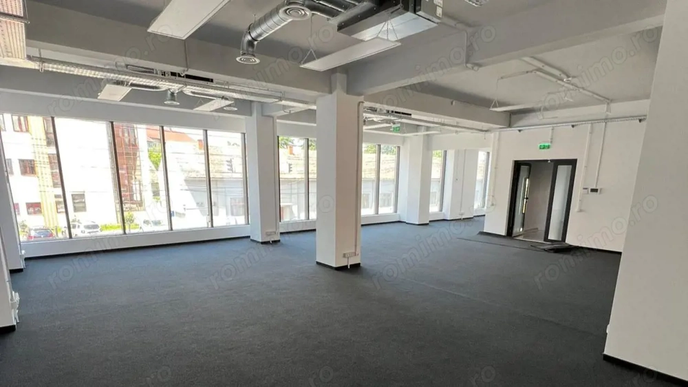 De inchiriat spatiu birouri cladire moderna zona Centrala