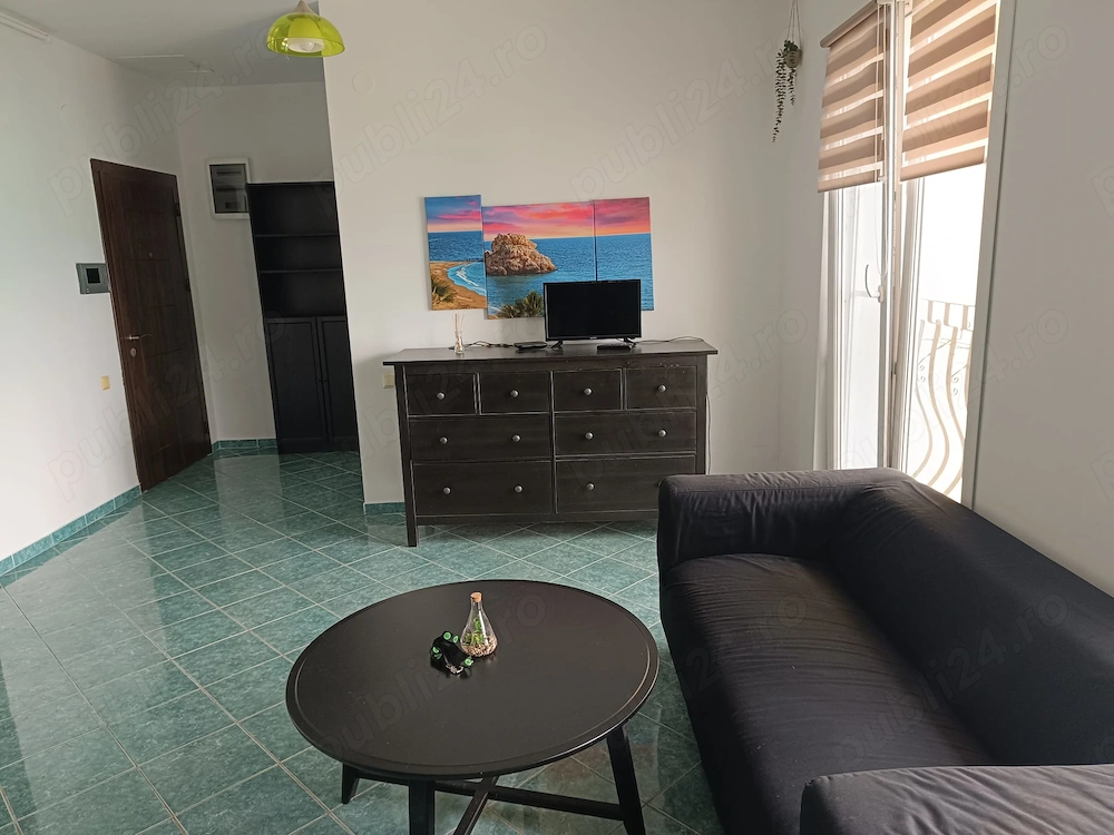 Vând apartament MOBILAT (40 mp) în Cosmopolis