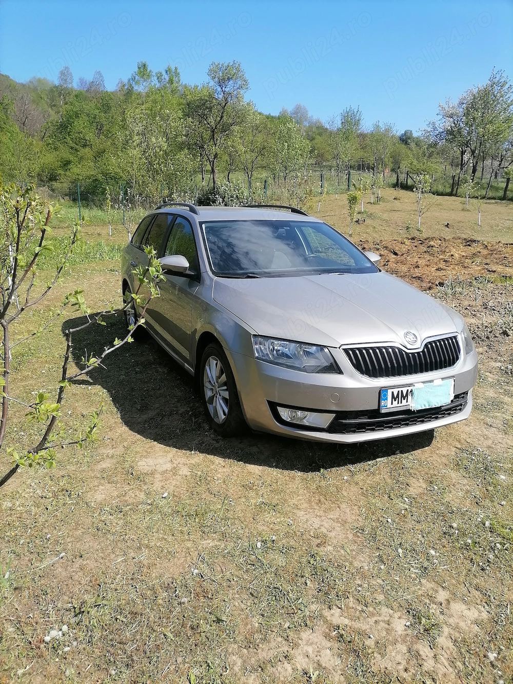 Vând skoda octavia 3 1.6 tdi 