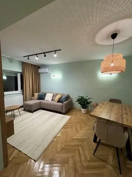 Apartament 2 camere decomandat, renovat complet, parcare, fără risc seismic