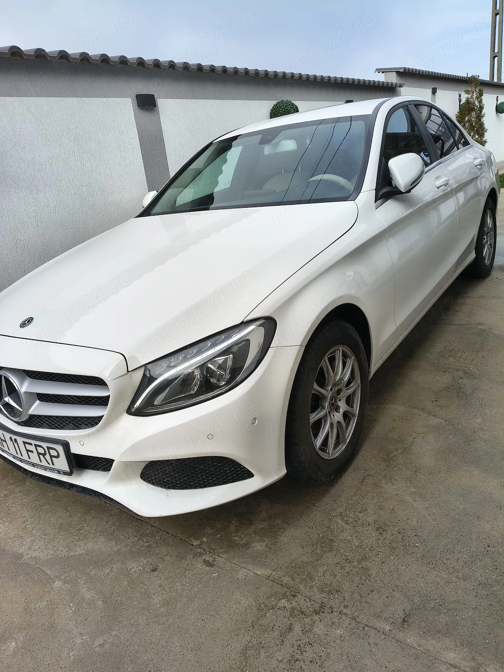 Mercedes Benz C180