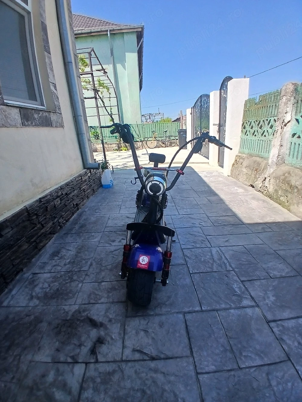 vând scuter mini harley 