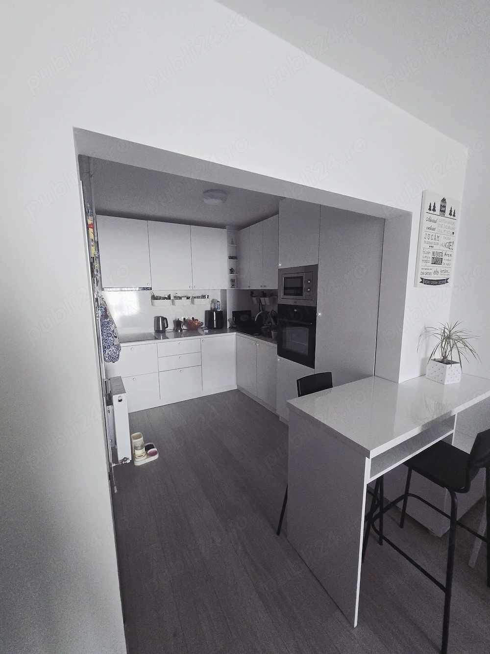 Vanzare apartament 2 camere | White Tower | Bulevardul București | Etaj 4 din 9