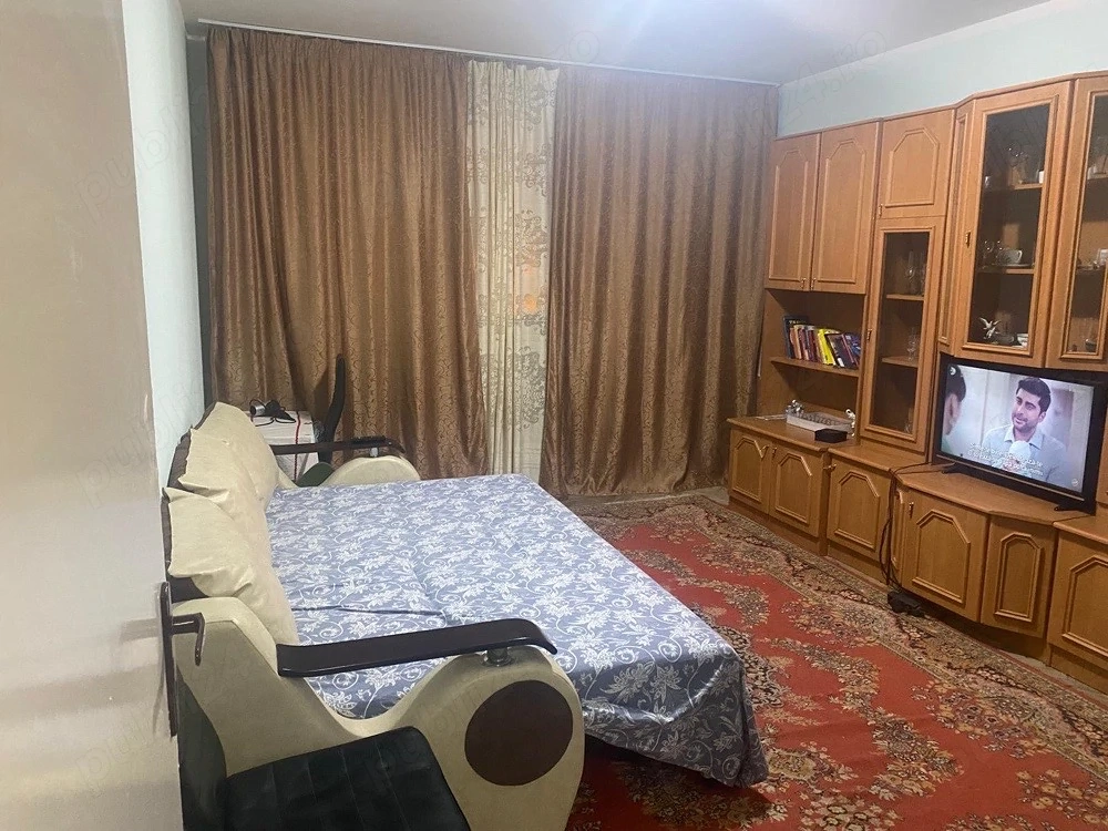Apartament 3 camere Razboieni