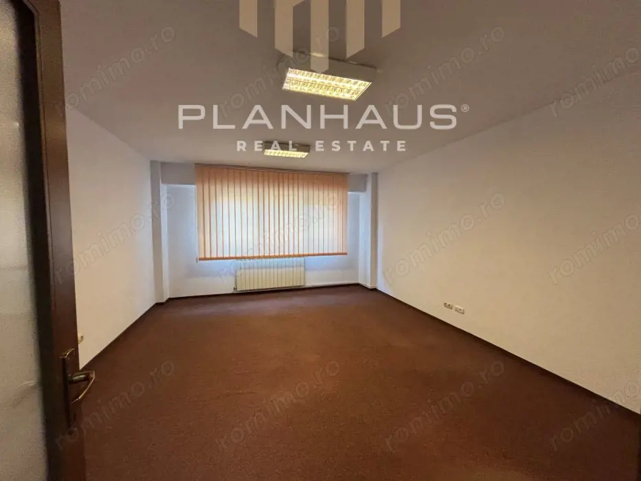 Apartament 3 camere - Bld. Bucuresti, zona Tipografie